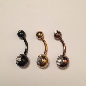 3 belly rings🖤💛🤎